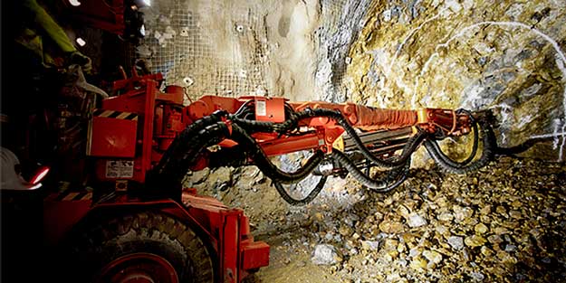 Ground or strata instability in underground mines and tunnels
